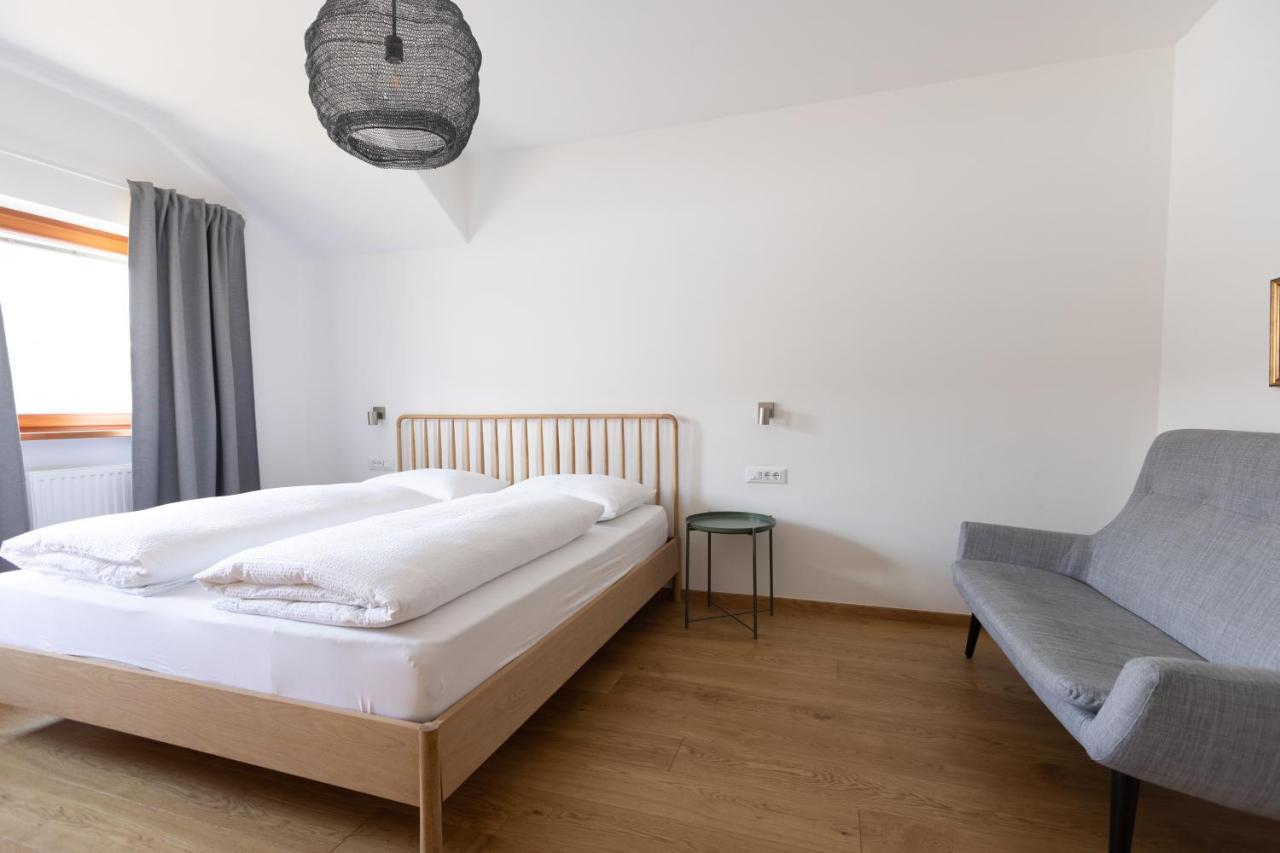 Schoene Wohnung Am Stadtrand Von Meran Valentinhof エクステリア 写真